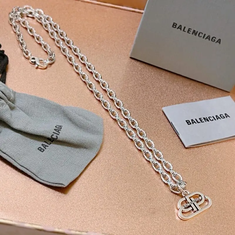 balenciaga collier s_1262a0a3